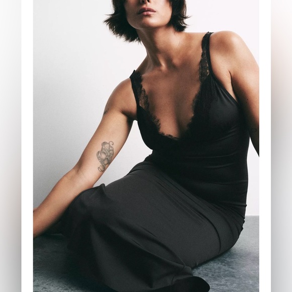 ❗️BUY NOW❗️ITEM WILL BE REMOVED SOON❗️ZARA Black Lace Trim Slip Dress - Picture 5 of 11